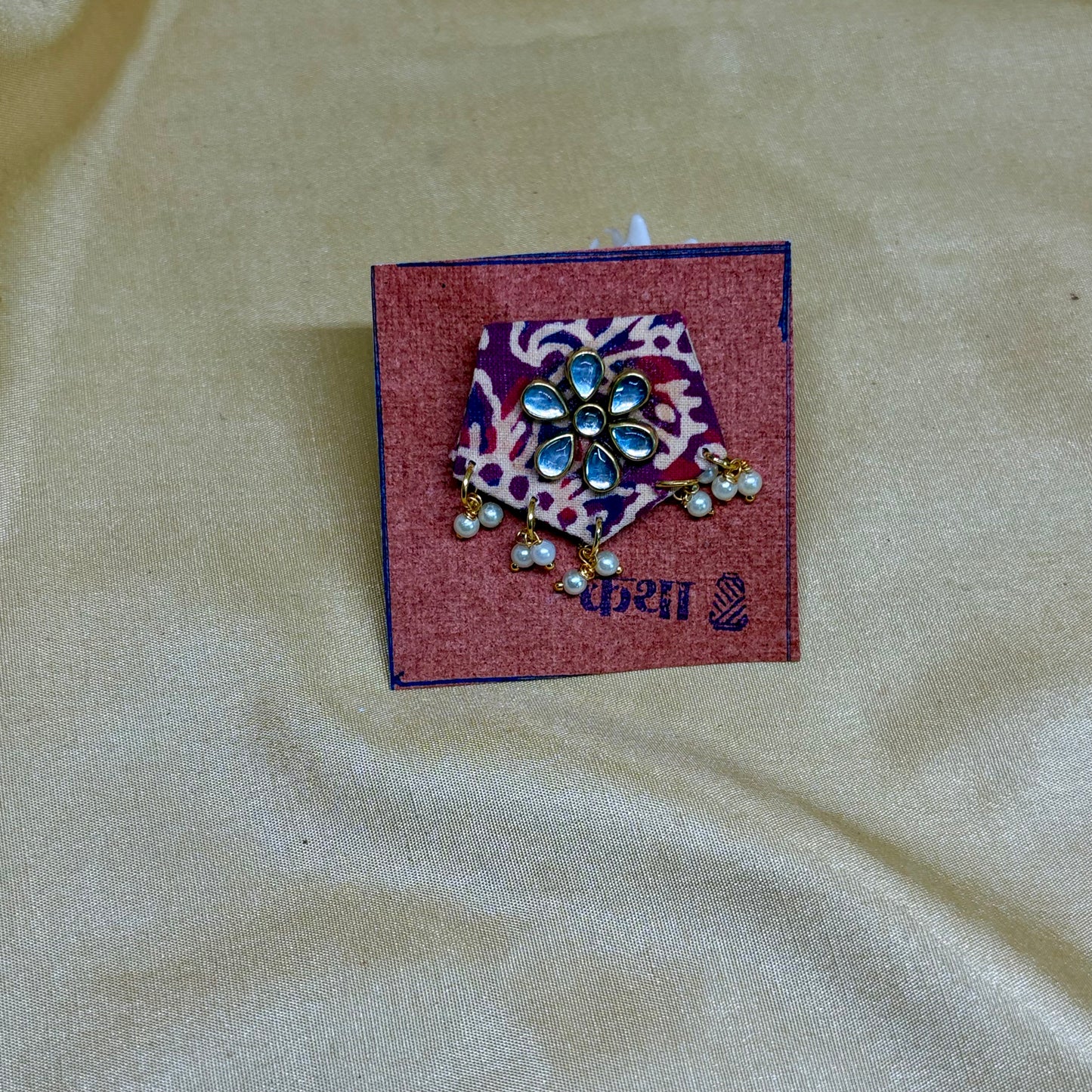 Kalamkari Lotus Bloom Saree Pin
