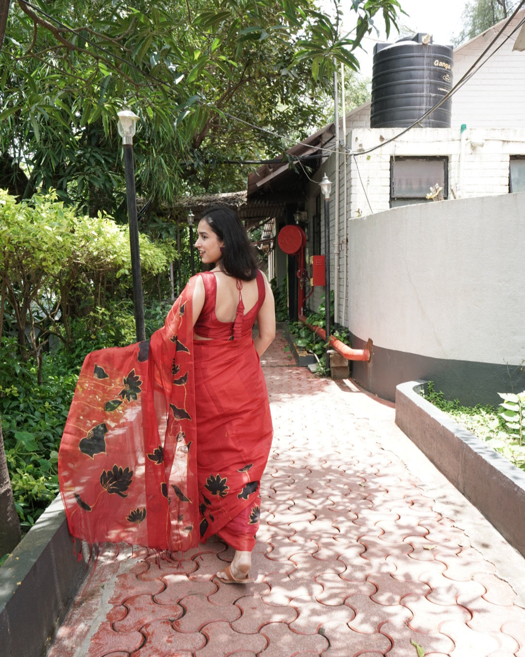Iravya- Handpainted Saree