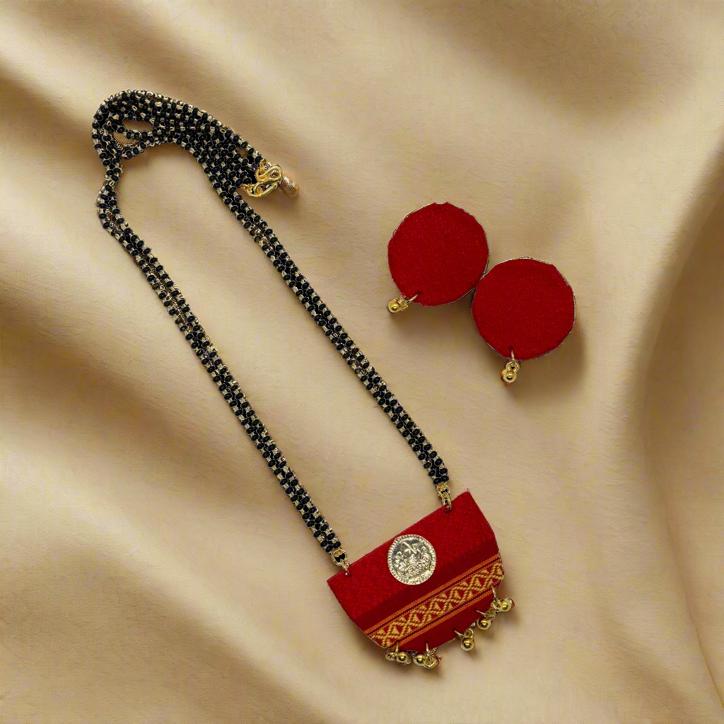 Laavni Khan Mangalsutra