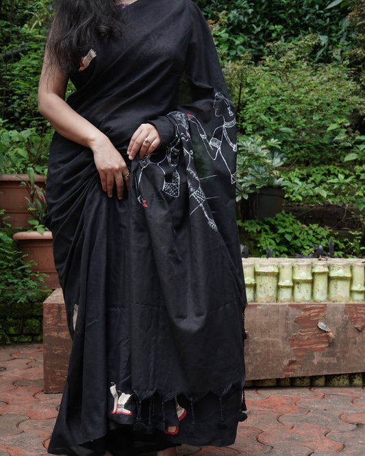 Nivya- Handpainted Saree