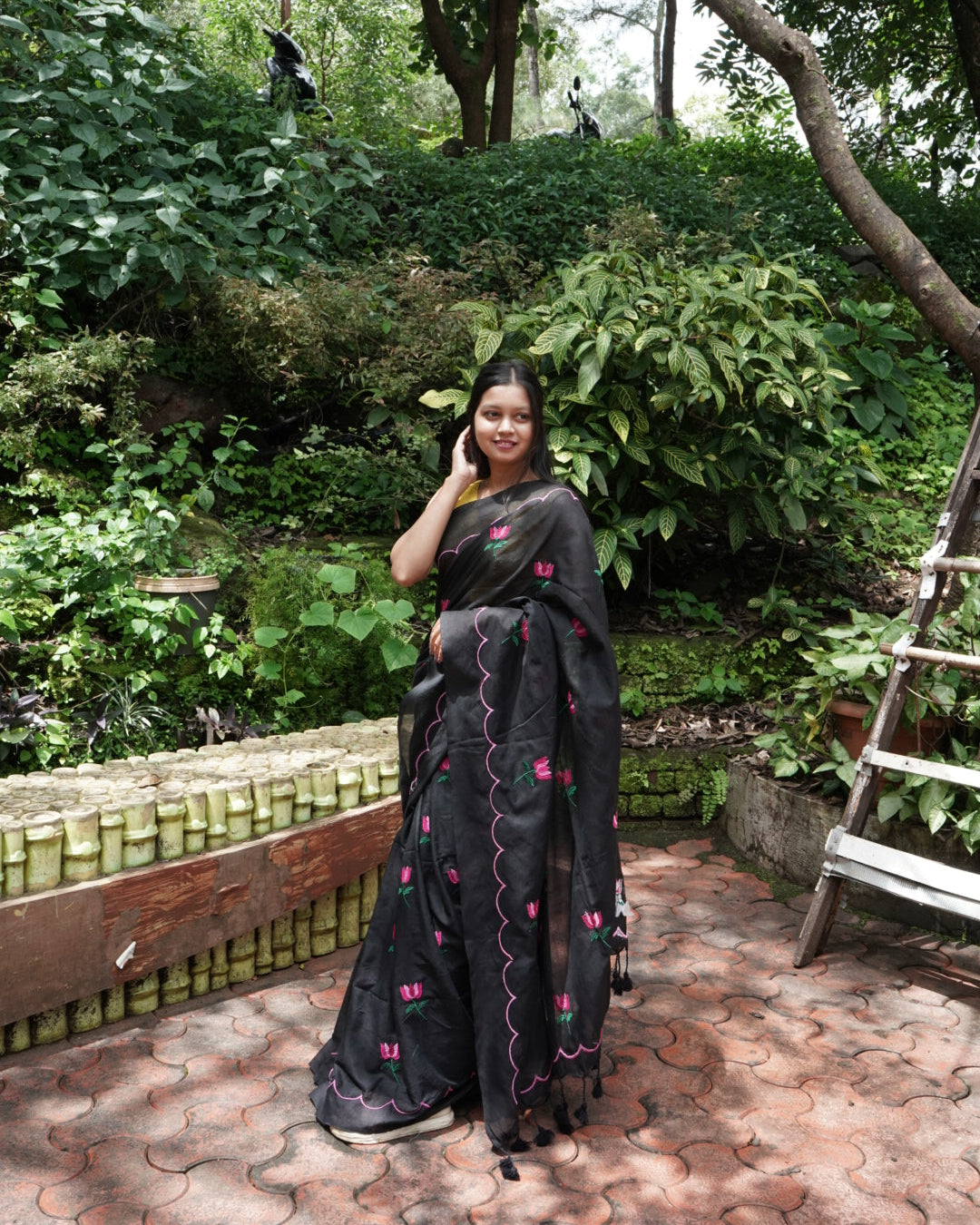 Padmashri- Embroidery Saree