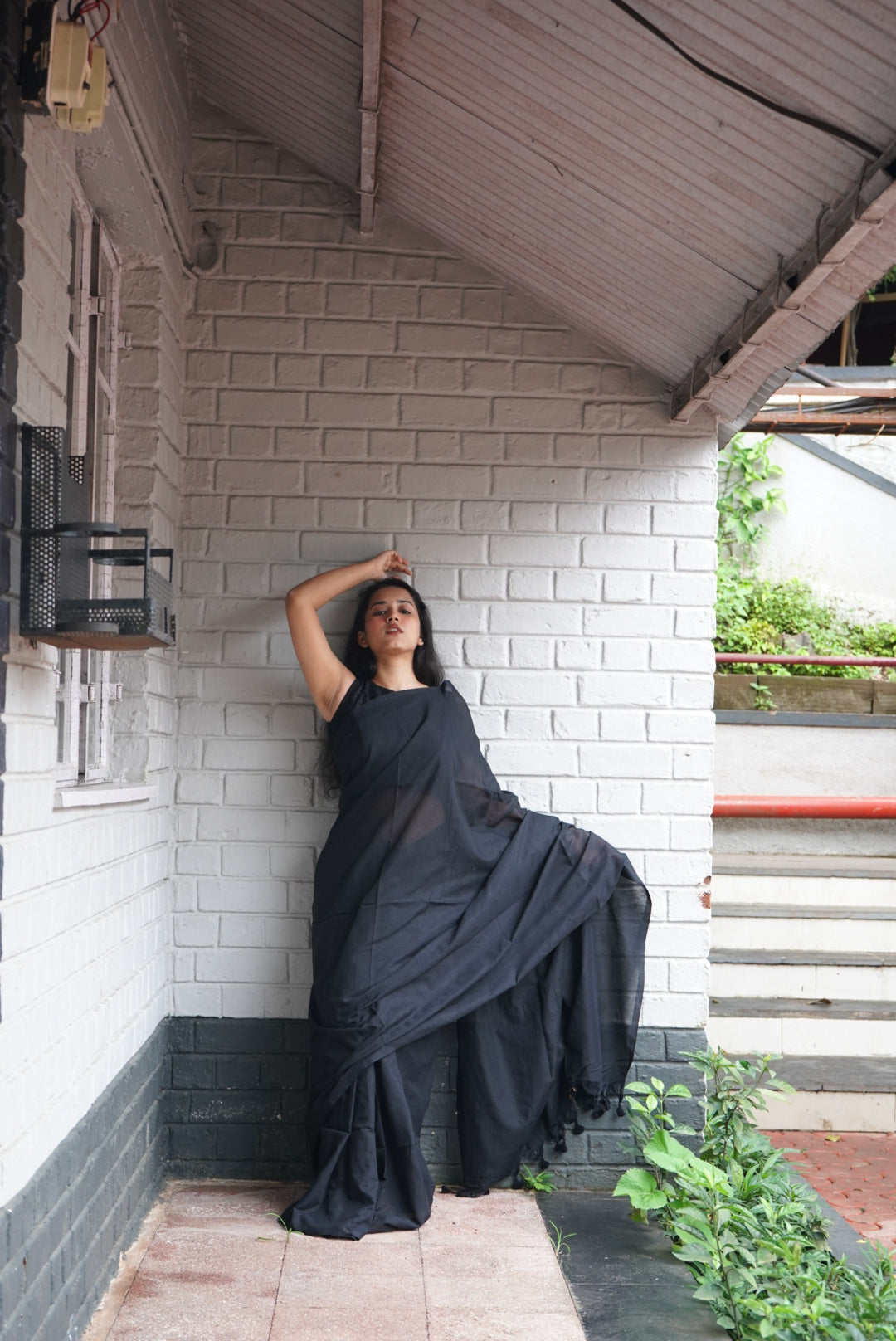 Ratri- Plain Saree
