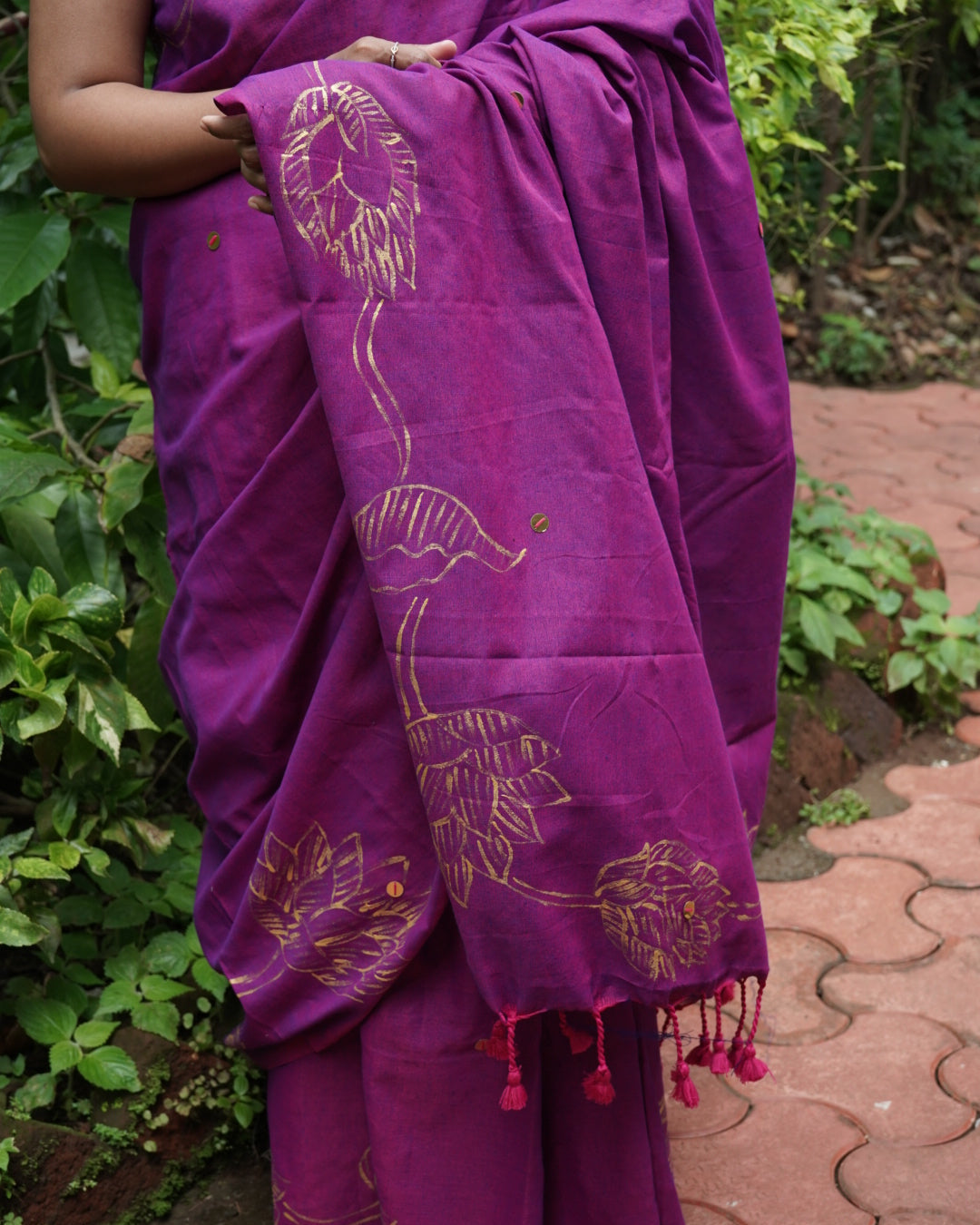 Ruhani- Handpainted Saree