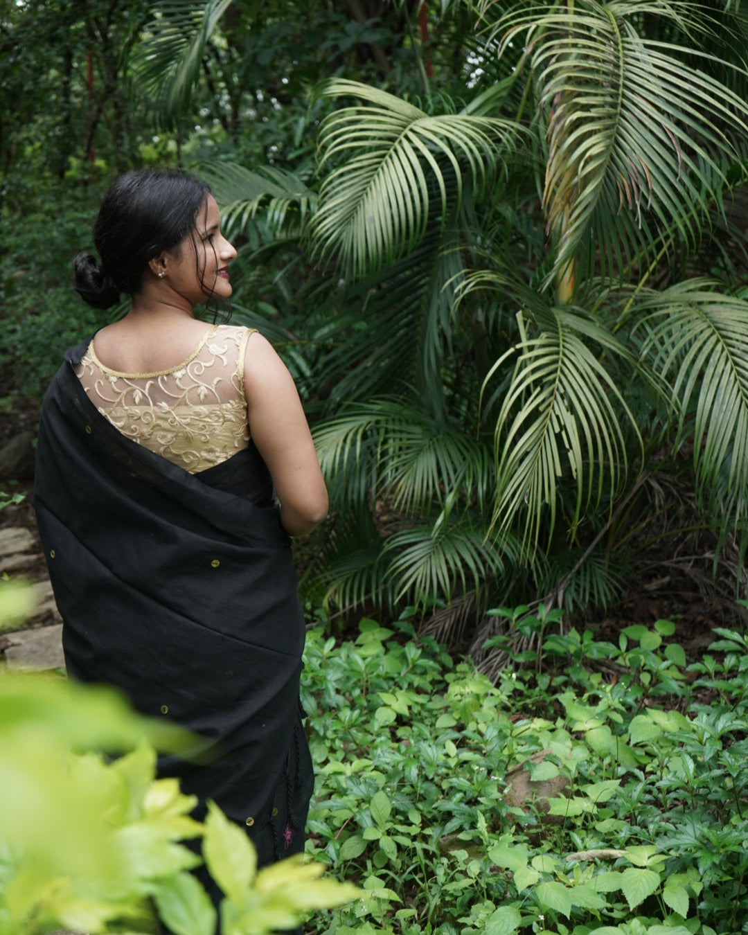 Tamasvi- Sequin Saree