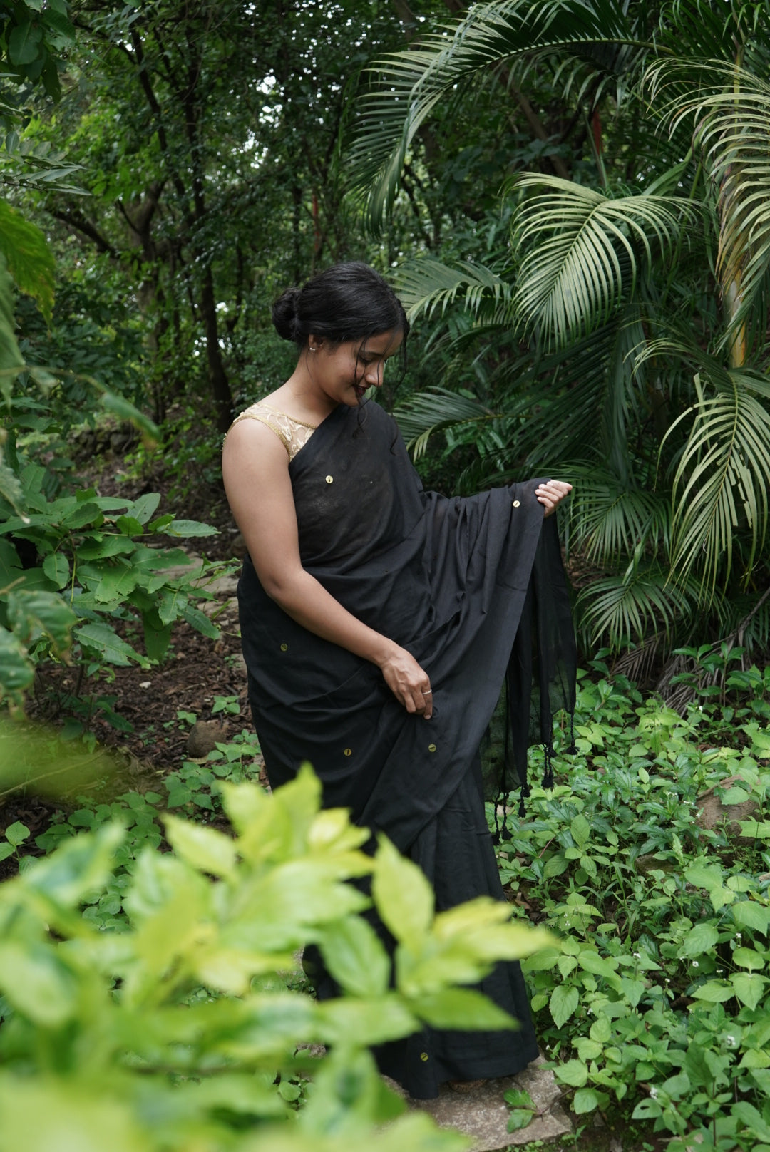 Tamasvi- Sequin Saree