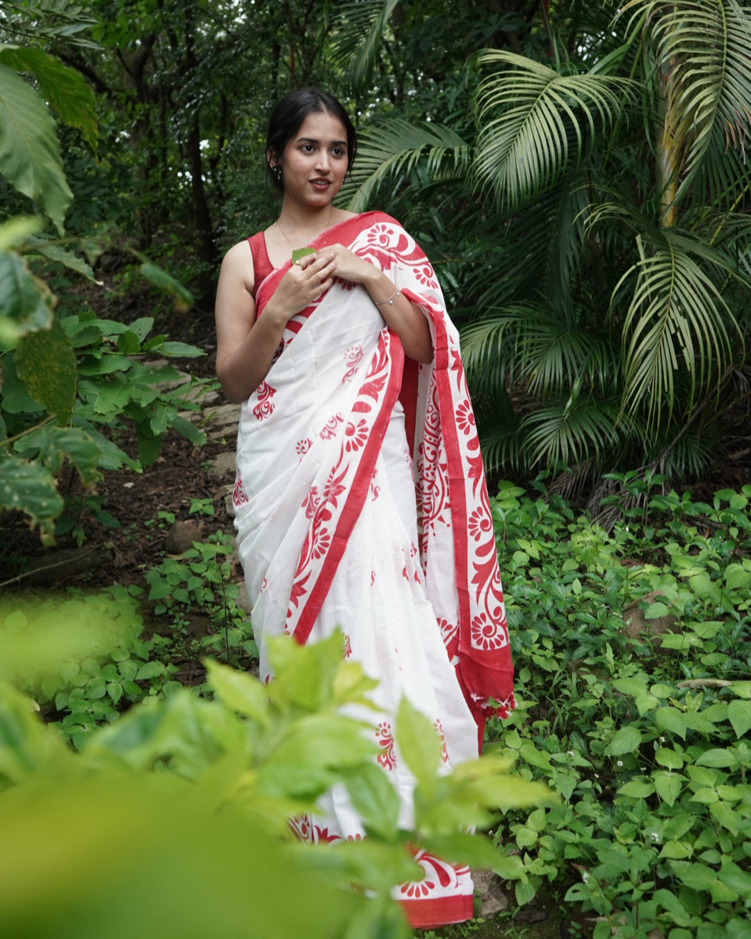Sarees with border