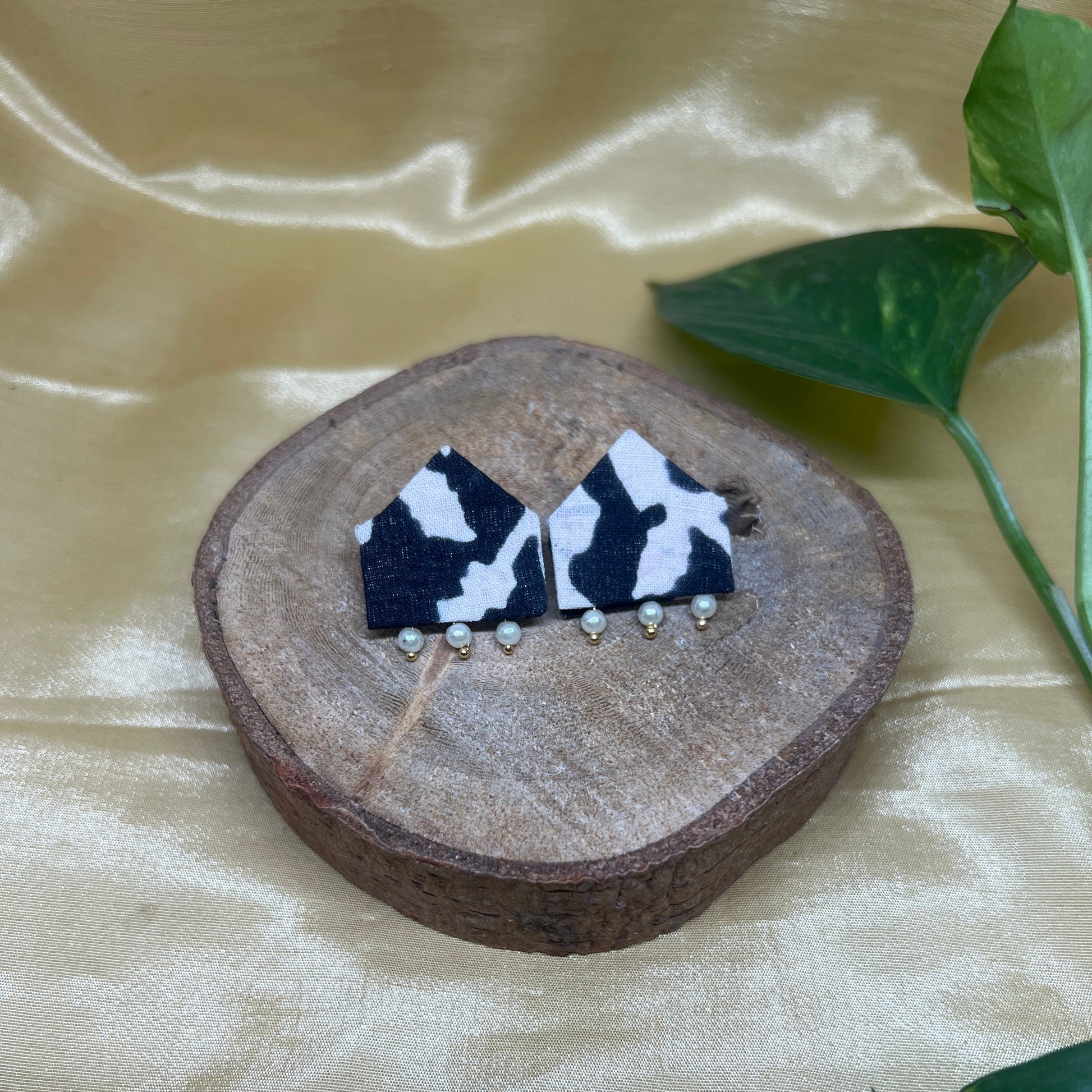 Kalamkari Pearl Fabric Earrings