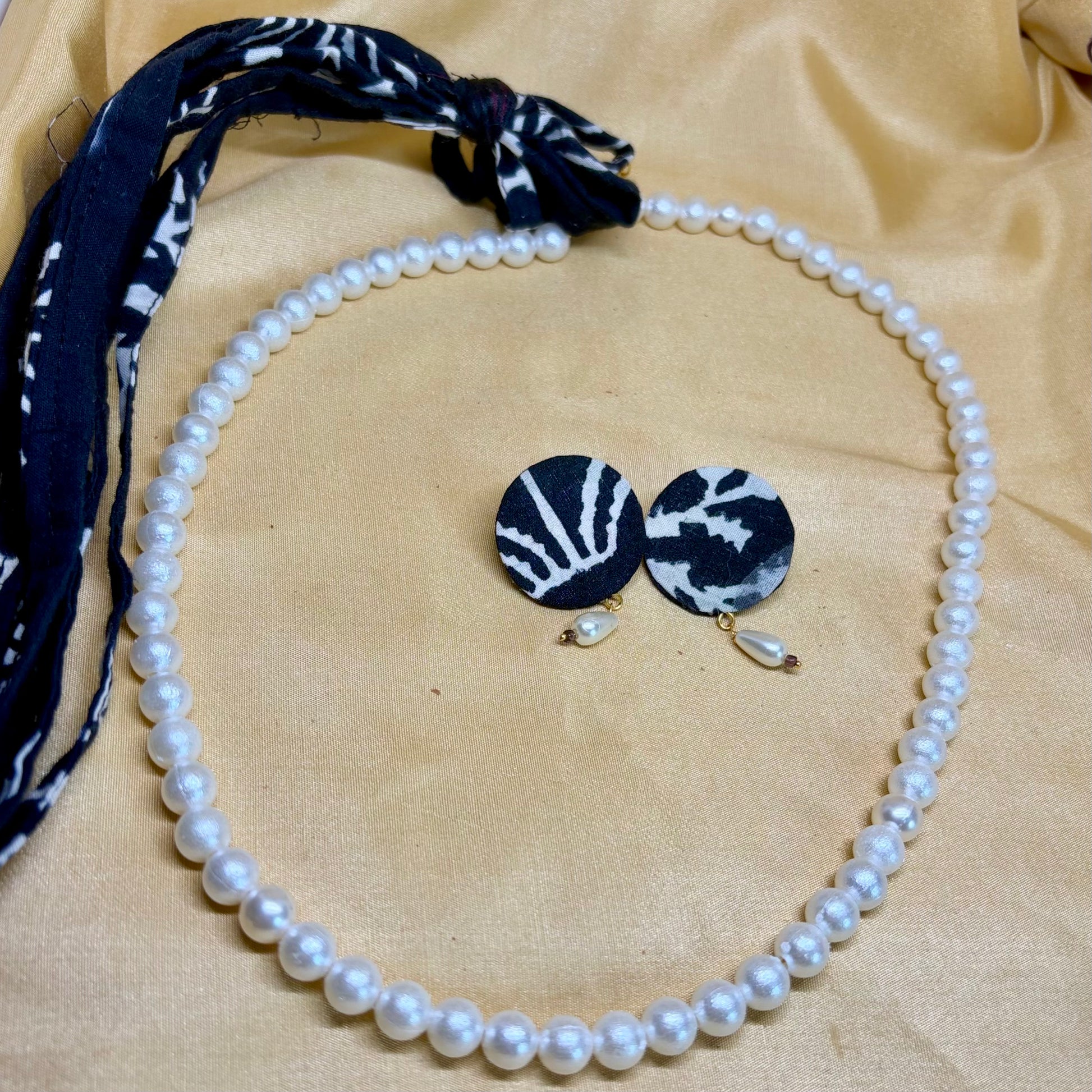 Noir Pearl Kalamkari Set