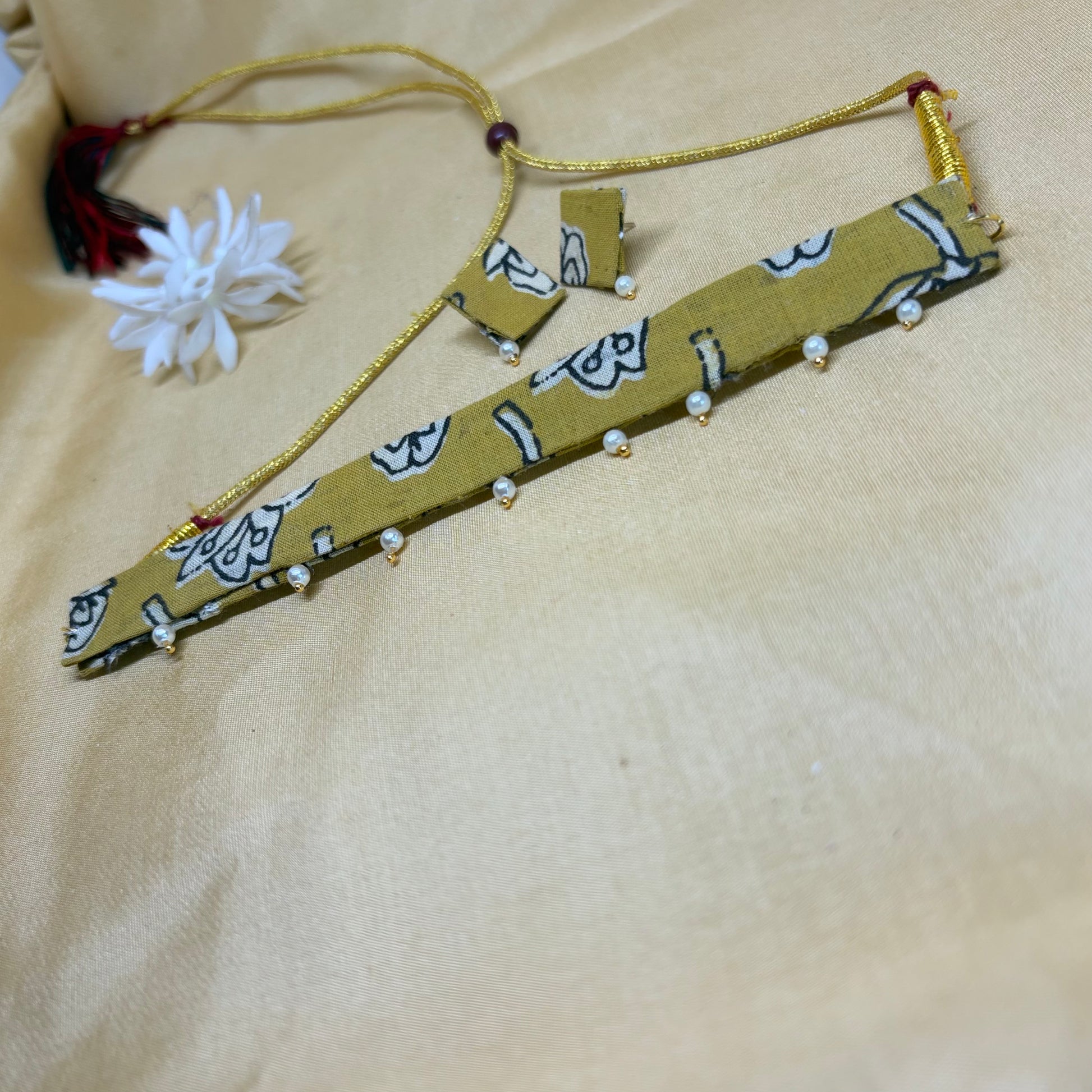 Olive Garden Kalamkari Choker Set