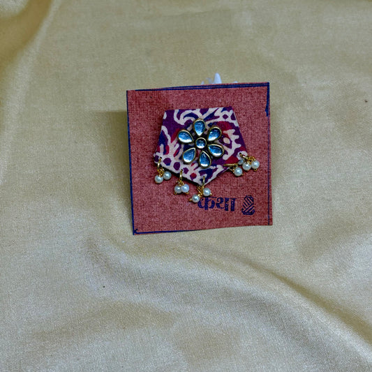 Kalamkari Lotus Bloom Saree Pin