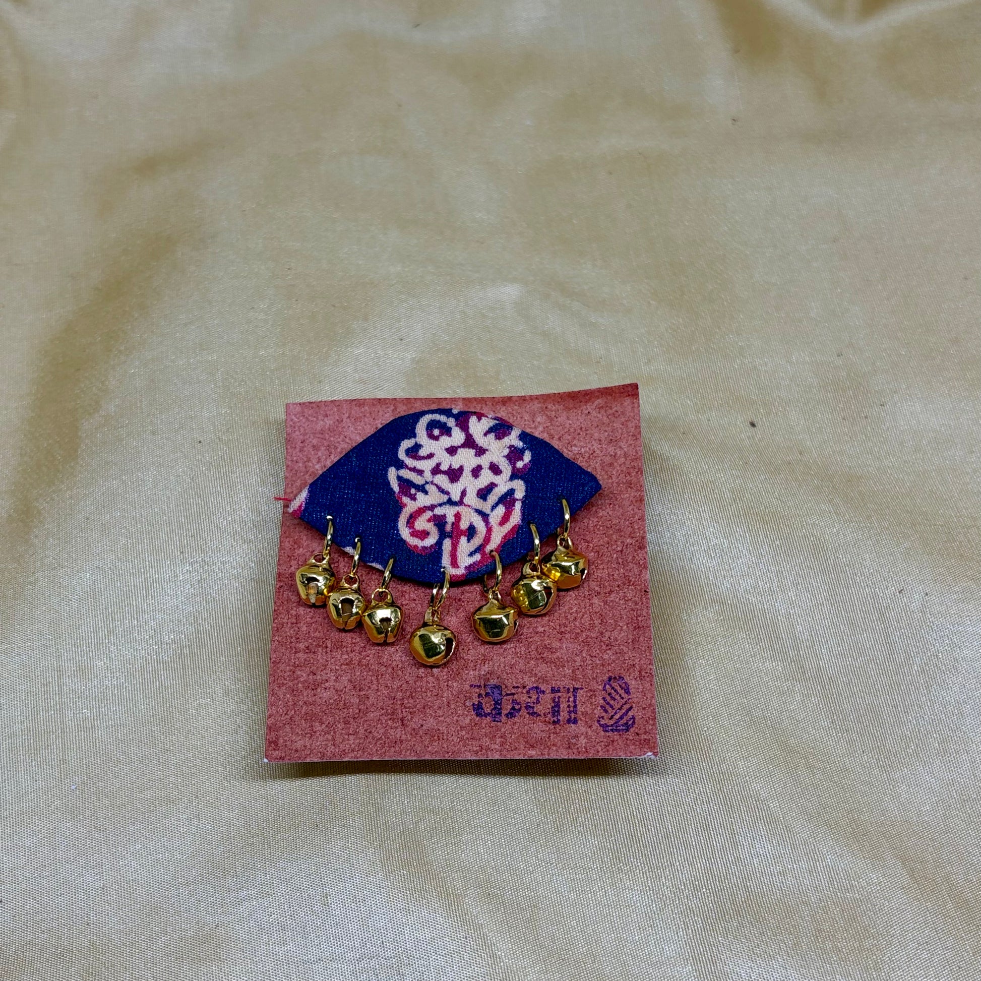 Kalamkari Floral Heritage Saree Pin