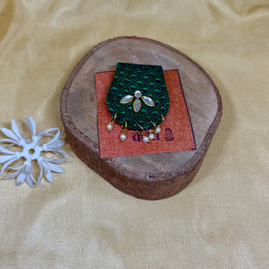 Khan Green Leaf Saree Pin