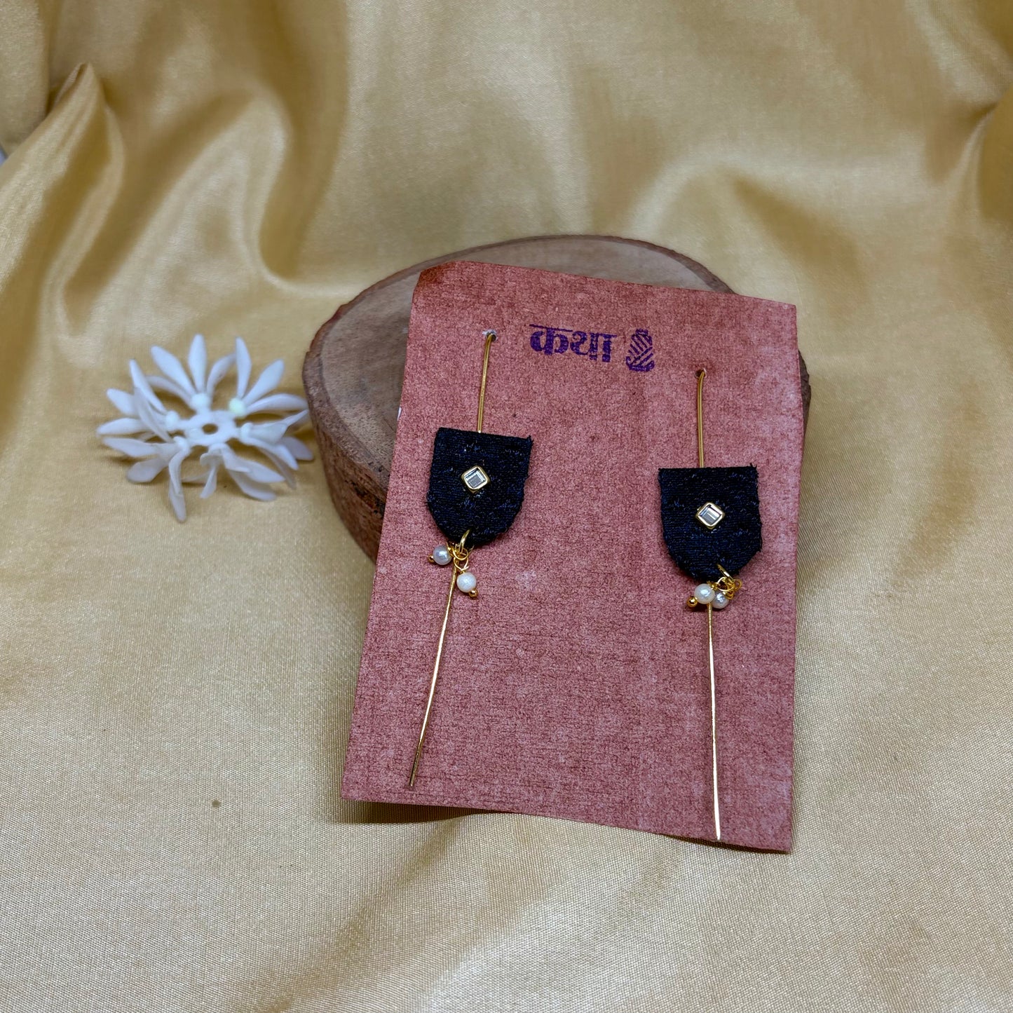 Khun Black Floral Ear Cuff