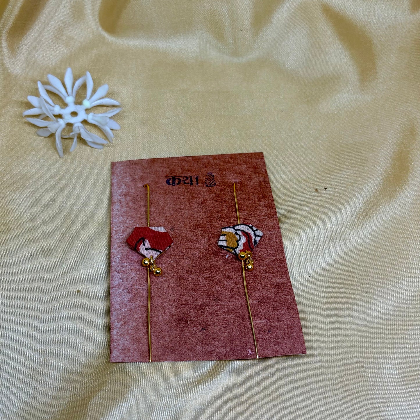 Kalamkari Red & Cream Floral Ear Cuff