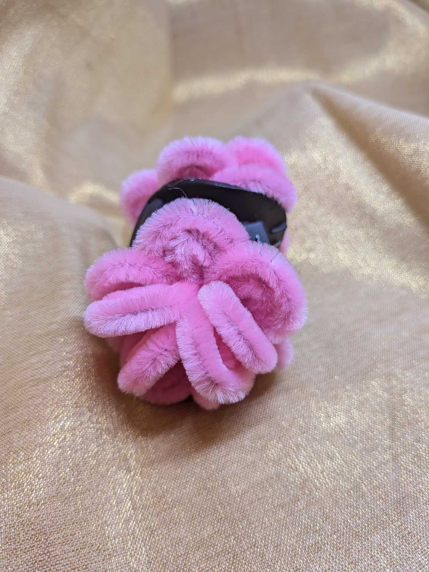 Handcrafted Floral Pink Hair Clutch